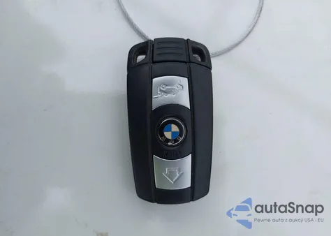 2011 BMW 335I xDrive z USA, uszkodzony, nr VIN WBAKF9C55BE619862